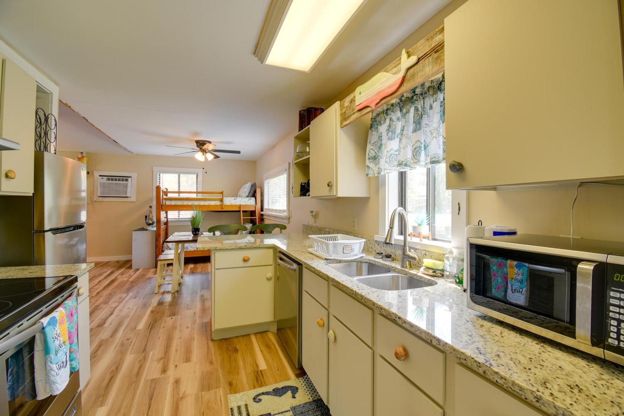 Ocean Isle Apartment With Balcony, 1 Mi To Beach! Ocean Isle Beach Eksteriør billede
