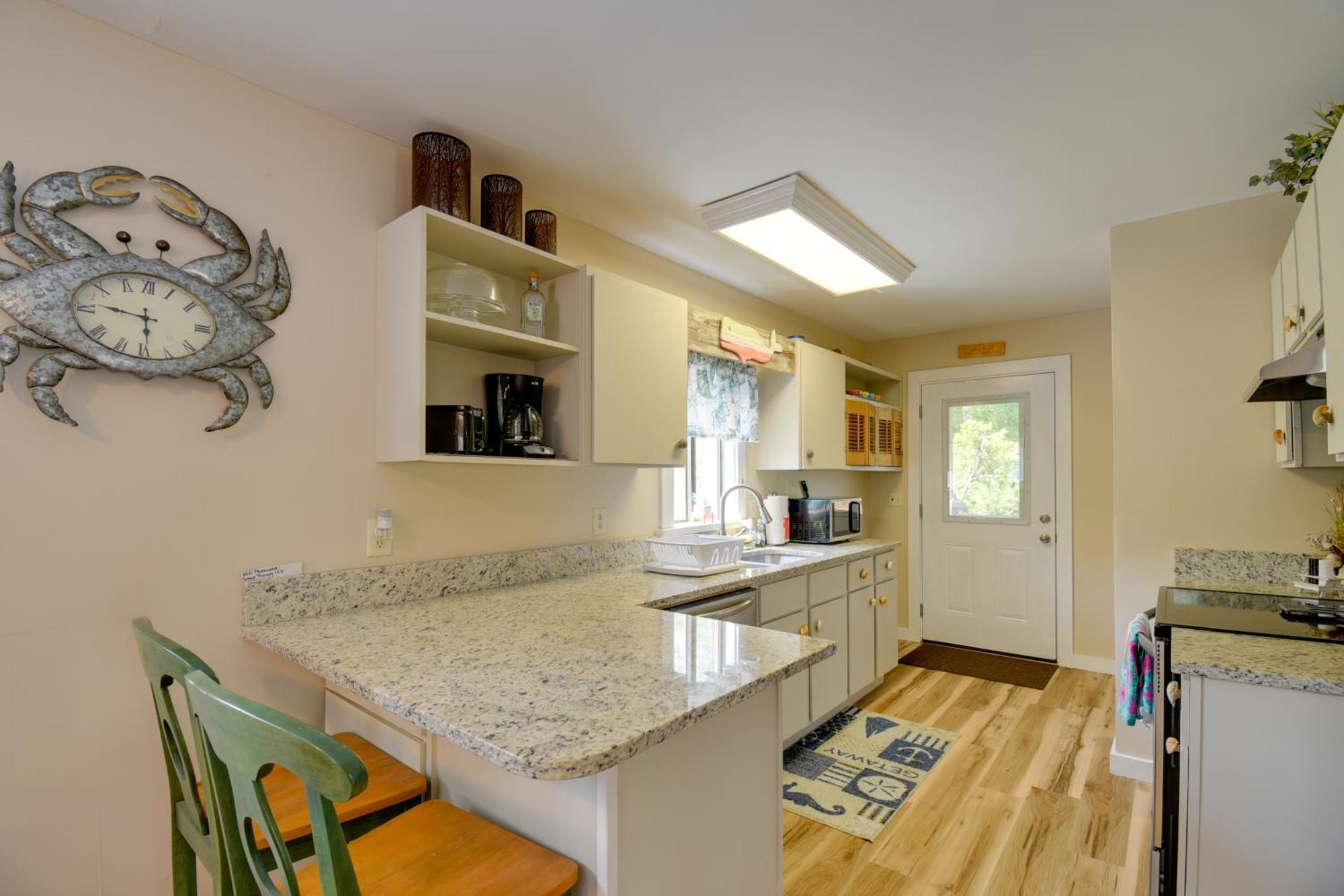 Ocean Isle Apartment With Balcony, 1 Mi To Beach! Ocean Isle Beach Eksteriør billede